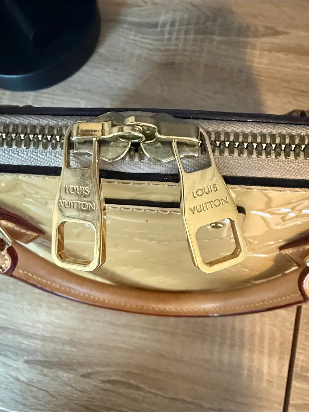 Louis Vuitton Yellow Vernis Alma Satchel w/ matching yellow shoulder strap❣️ - Picture 11 of 17
